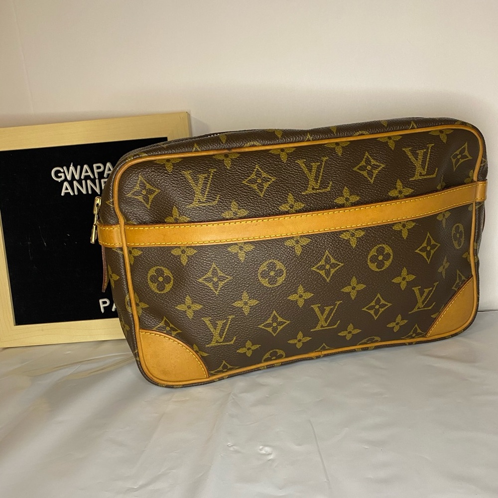 Authentic LV pouch